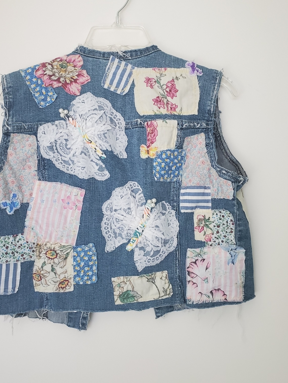 Upcyled Cropped  Button Down Denim Vest Patches Fraying Lace Butterflies Size XS - Picture 2 of 4